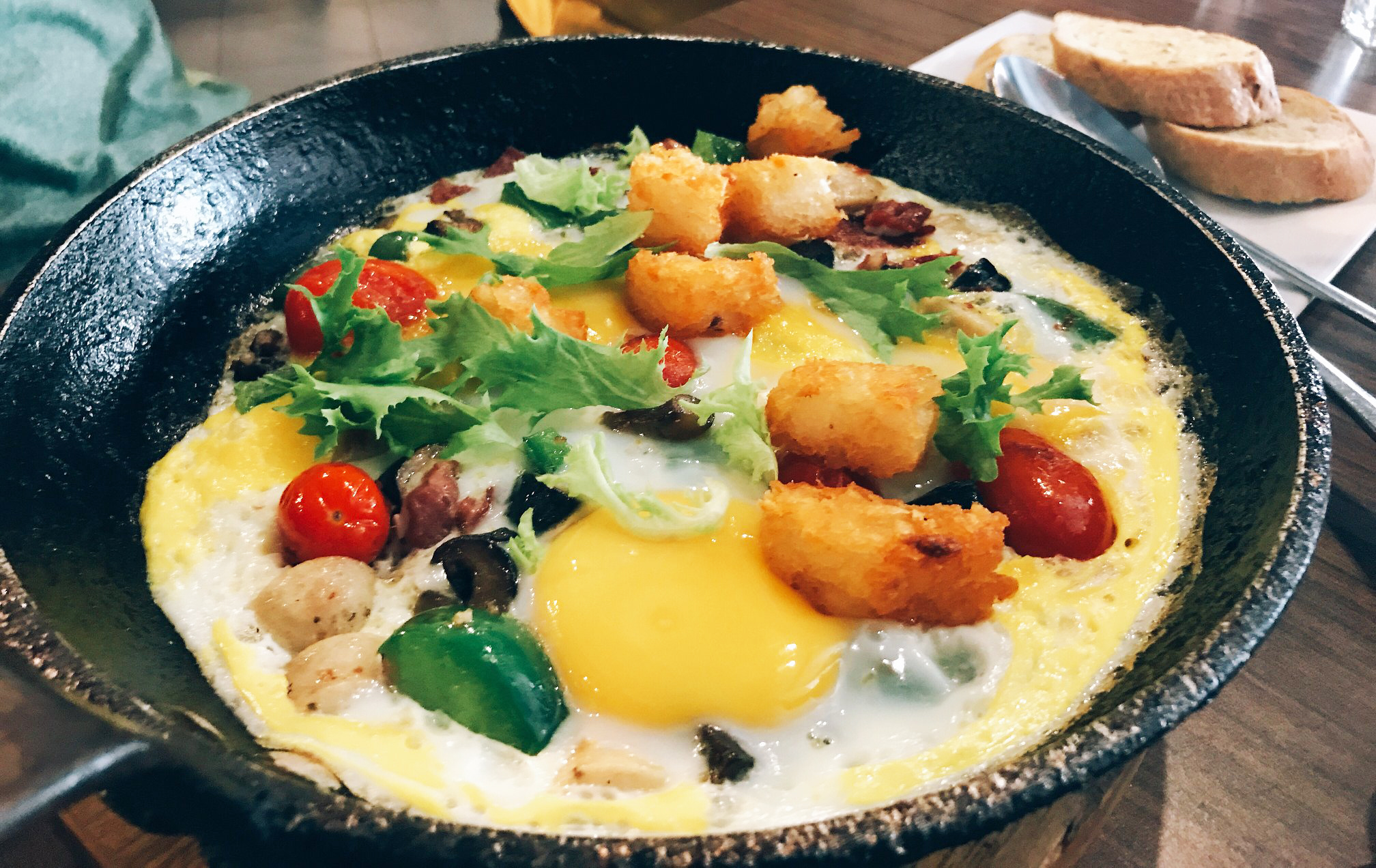 Facebook/Mr & Ms Cafe One giant frying pan for all.